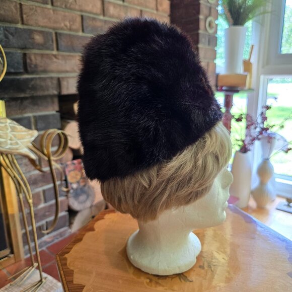 Vintage Black Fur Toque - Picture 2 of 7